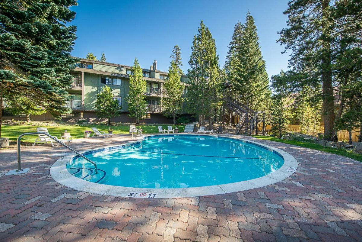 Fully Renovated! St Anton #17 Ski In Ski Out 1 Bedroom 1 Bathroom Condo! Sleeps Up To 4! Мамът Лейкс Екстериор снимка