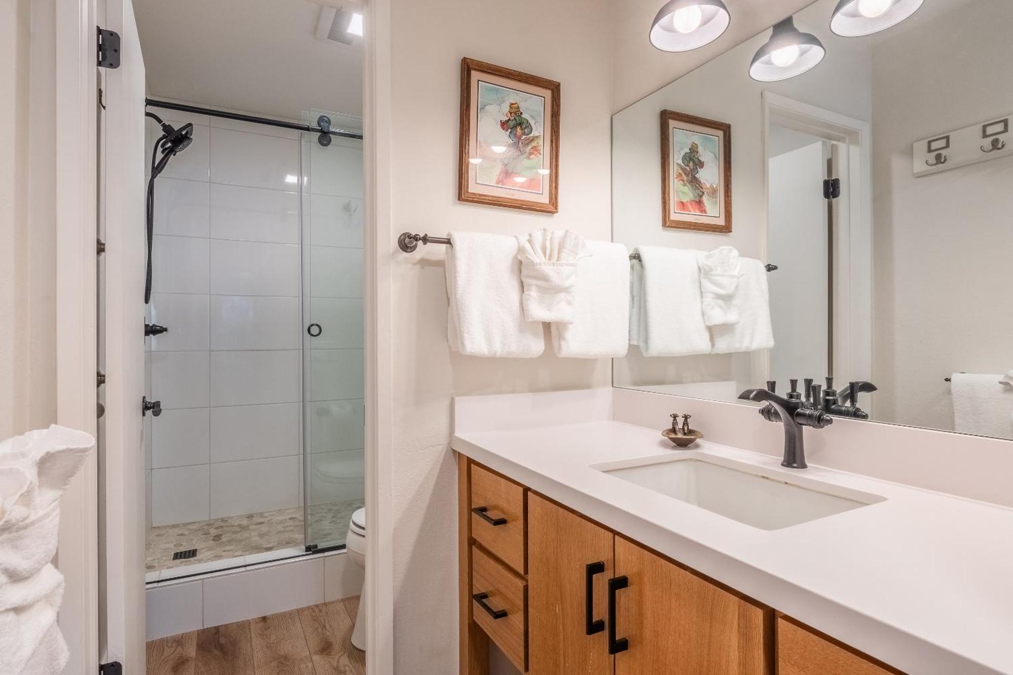 Fully Renovated! St Anton #17 Ski In Ski Out 1 Bedroom 1 Bathroom Condo! Sleeps Up To 4! Мамът Лейкс Екстериор снимка