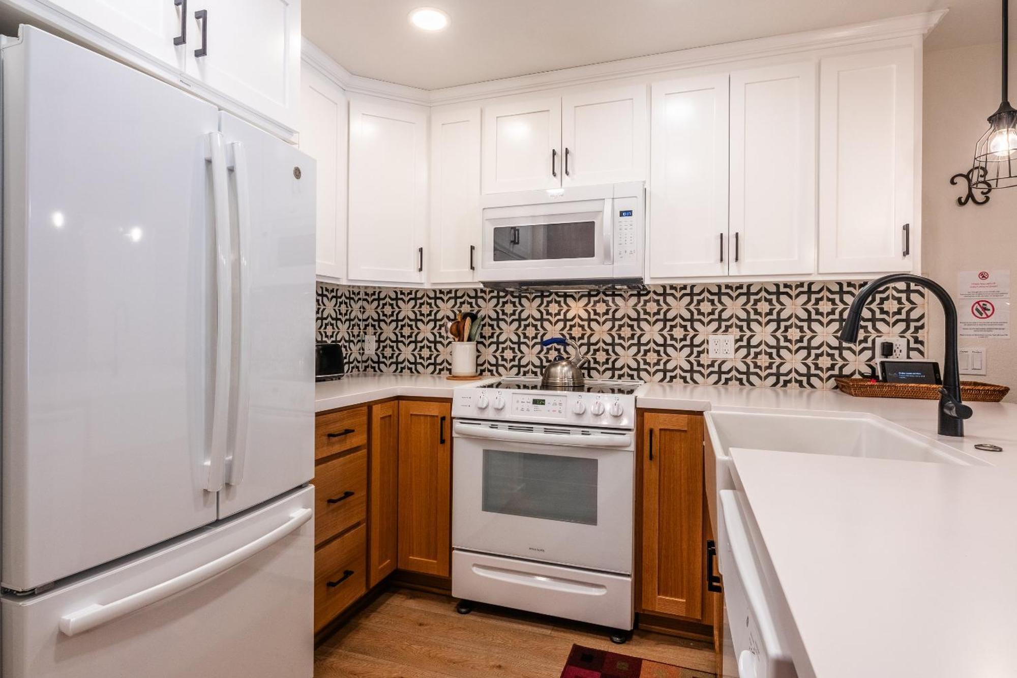 Fully Renovated! St Anton #17 Ski In Ski Out 1 Bedroom 1 Bathroom Condo! Sleeps Up To 4! Мамът Лейкс Екстериор снимка